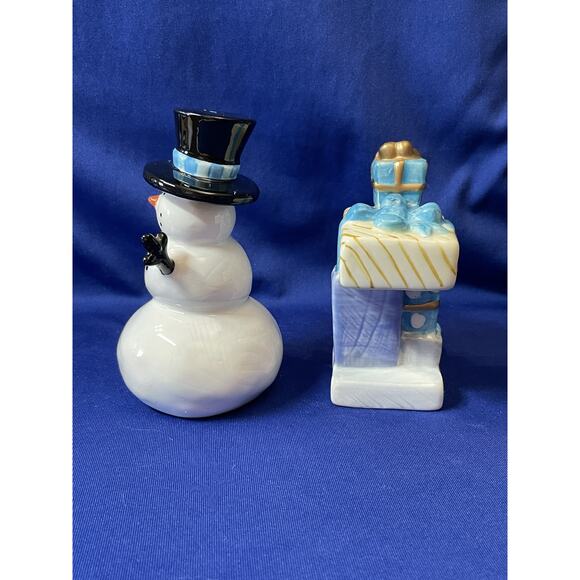 Porcelain Snowman and Stack of Presents Salt and Pepper Shakers - Picture 4 of 4